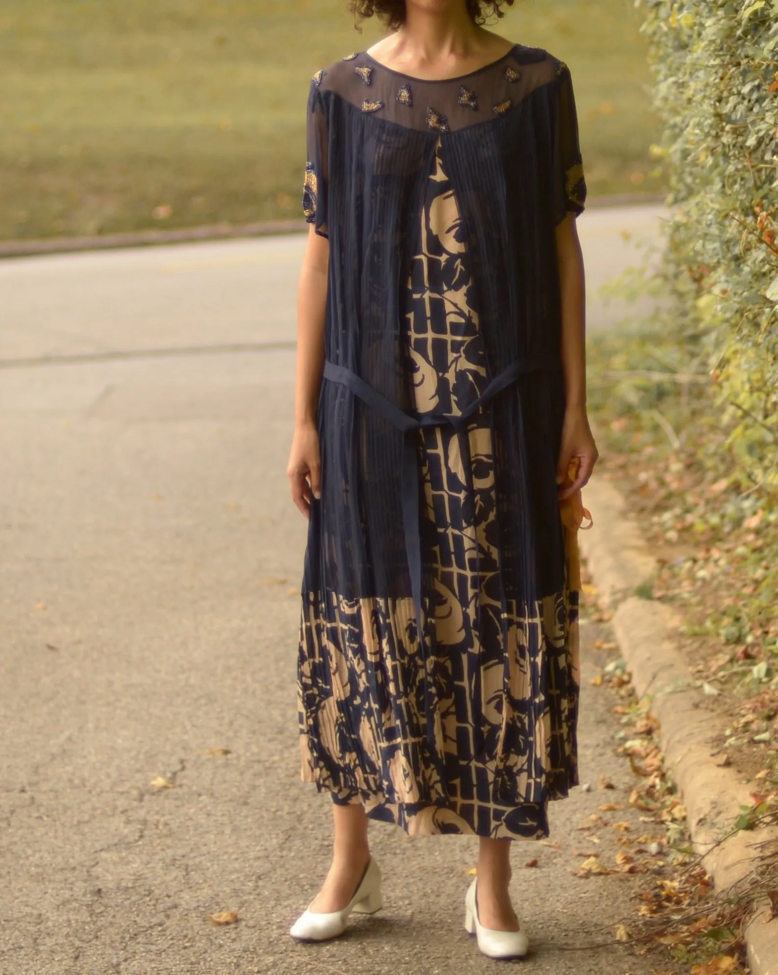 1920s navy blue and beige floral silk drop waist flapper dress