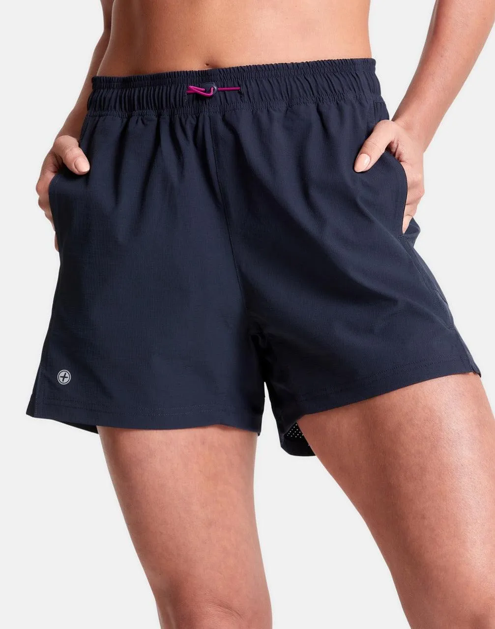 Celero Shorts in Obsidian